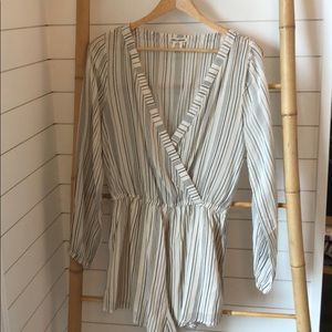 Billabong romper/cover up